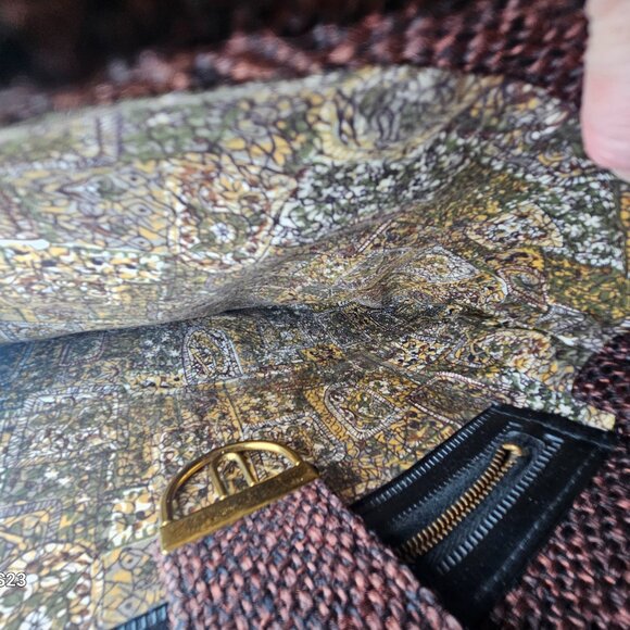 Vintage Tweed Handbag With Brass Fastener, Fantastic Condition! Looks New. - Picture 6 of 16